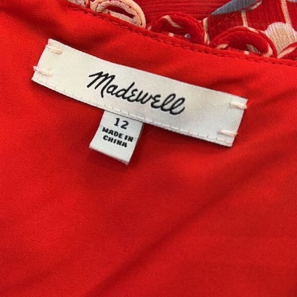 Madewell Scalloped Flutter-Sleeve Midi Dress in Daisy Society 12 red - Picture 8 of 8